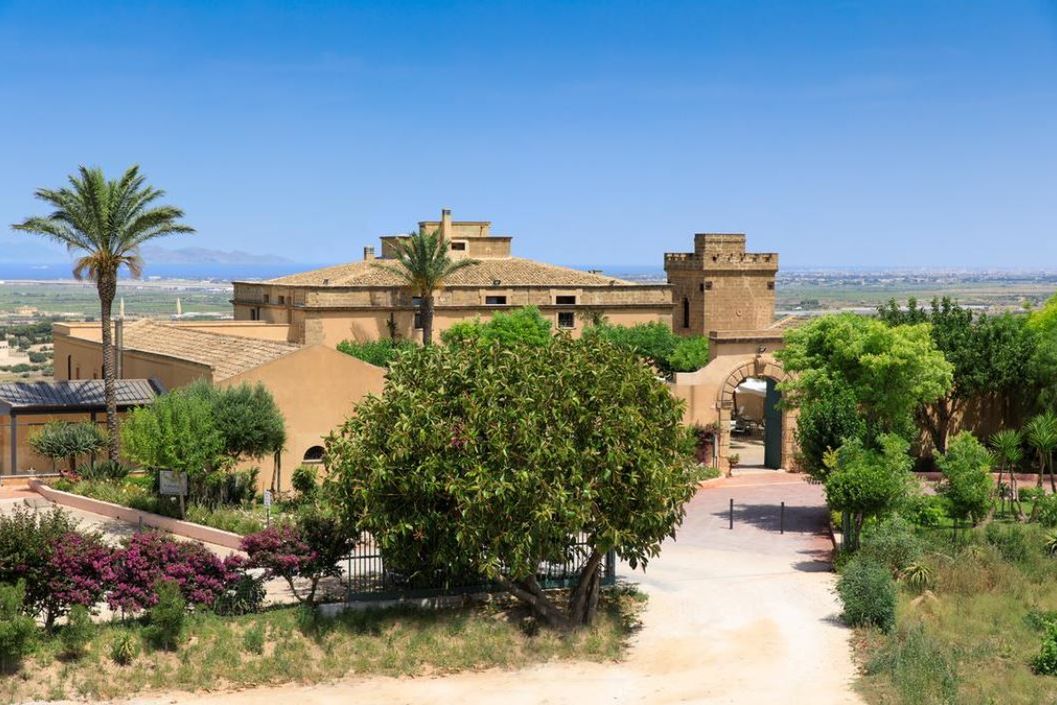 obiekt, teren hotelu