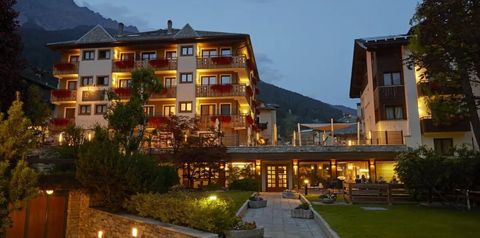 budynek główny, teren hotelu