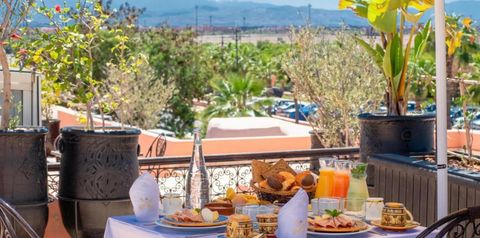 balkon / taras, teren hotelu, góry