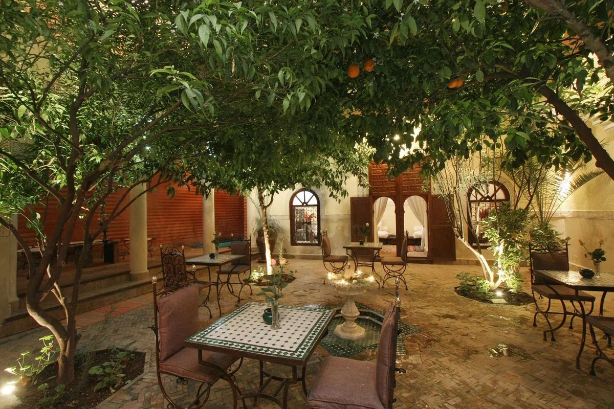 teren hotelu, kawiarnia