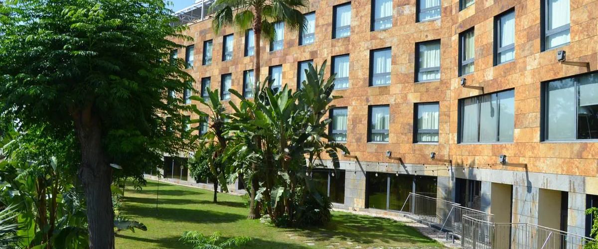 teren hotelu, obiekt