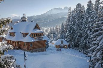 Rich Witch Villa & SPA