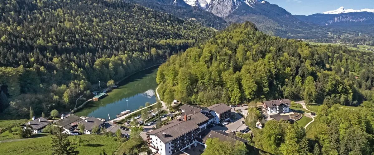 obiekt, teren hotelu