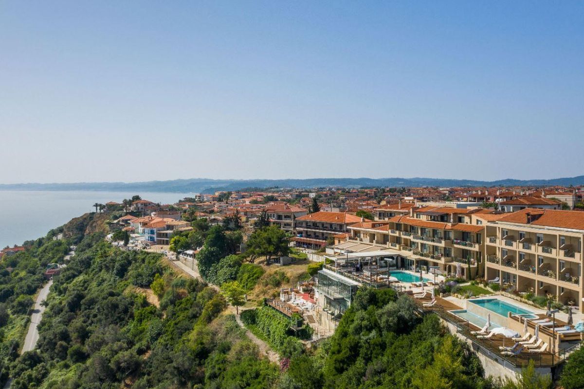 obiekt, teren hotelu, basen