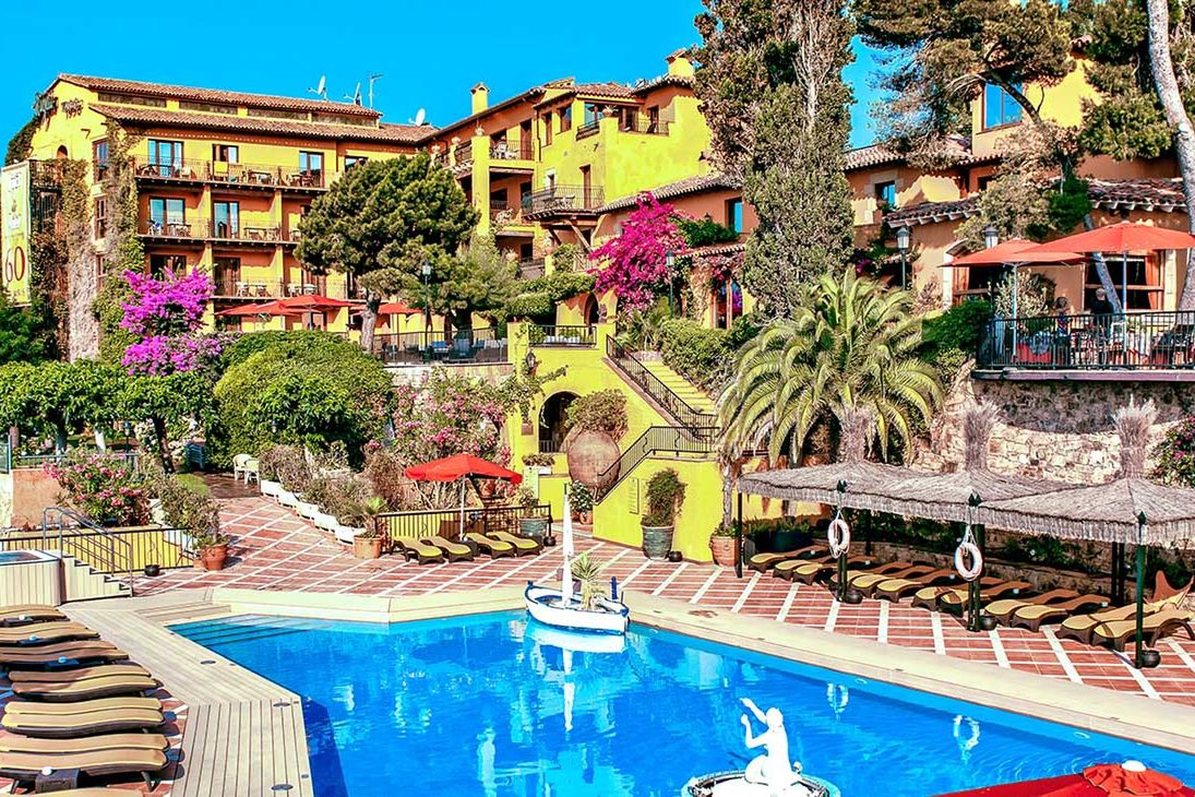 obiekt, teren hotelu, basen