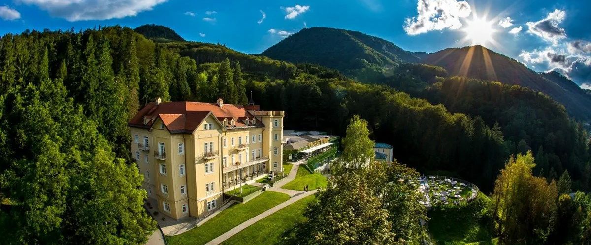 obiekt, teren hotelu, góry