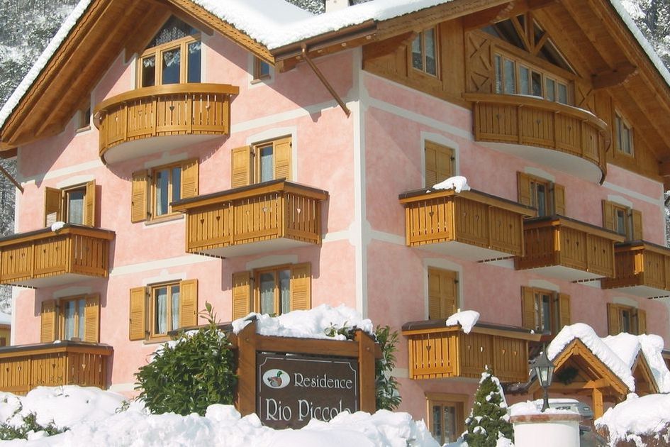 budynek główny, obiekt