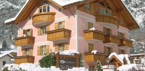 budynek główny, obiekt