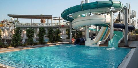 basen, zjeżdżalnia