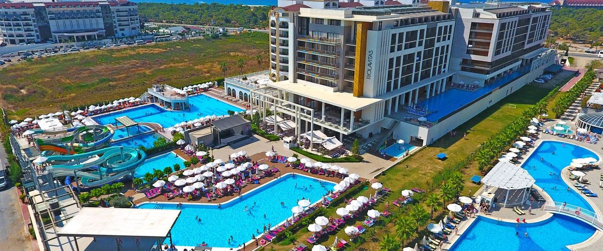 obiekt, teren hotelu, basen