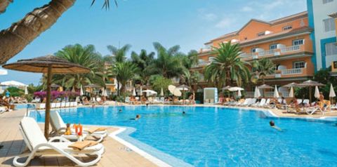 obiekt, teren hotelu, basen