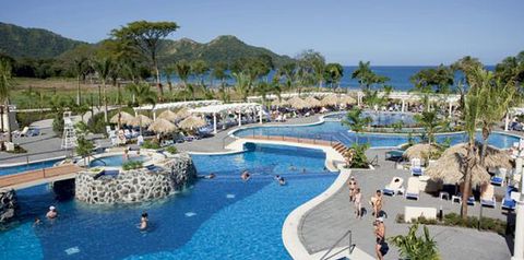 góry, teren hotelu, basen