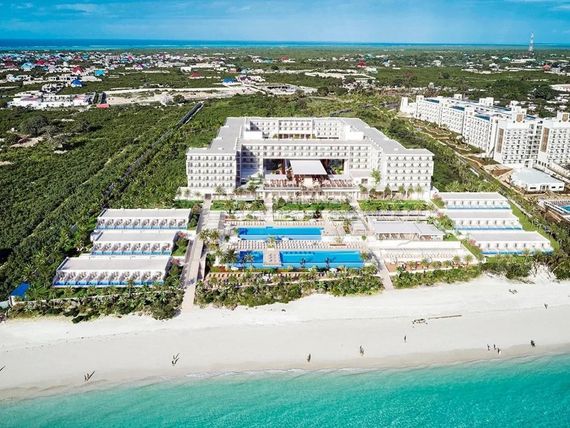 obiekt, teren hotelu