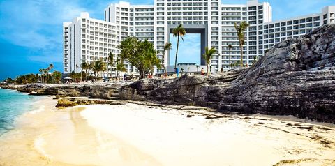 teren hotelu, budynek główny