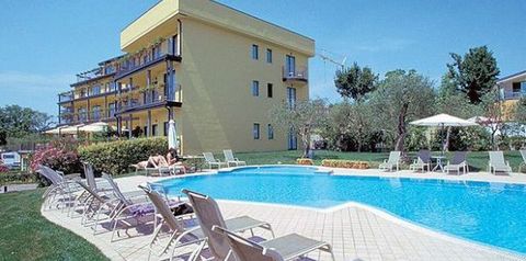 obiekt, teren hotelu, basen