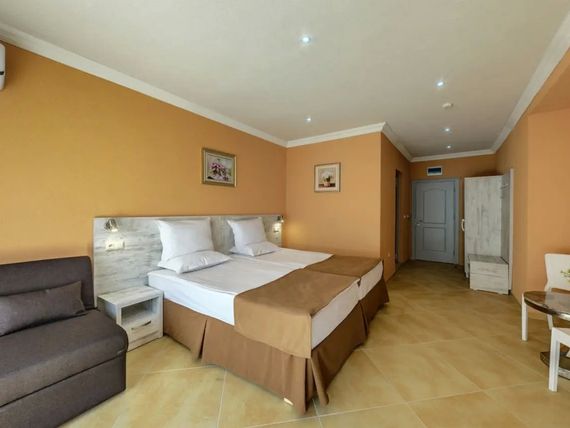 Riva Park 4*