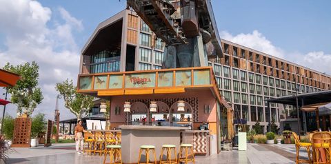 obiekt, teren hotelu, drink bar