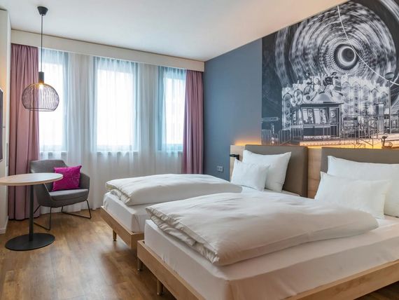 Novotel Suites Wien City Donau 3*