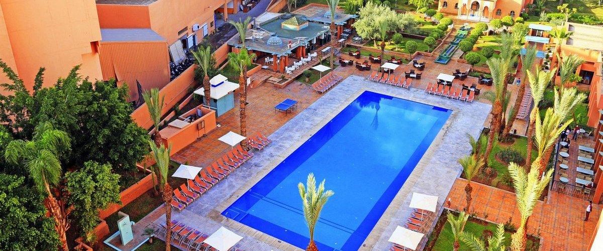 obiekt, teren hotelu, basen