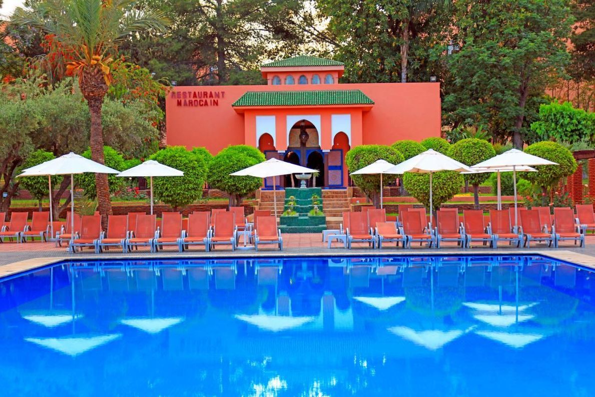 obiekt, teren hotelu, basen