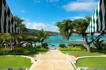 Round Hill & Villas