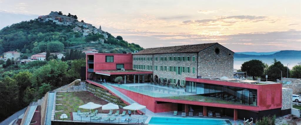 obiekt, budynek główny