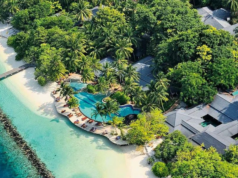 Royal Island Resort