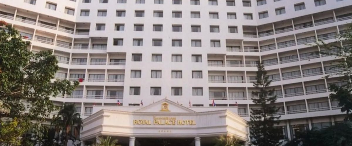 teren hotelu, budynek główny, obiekt