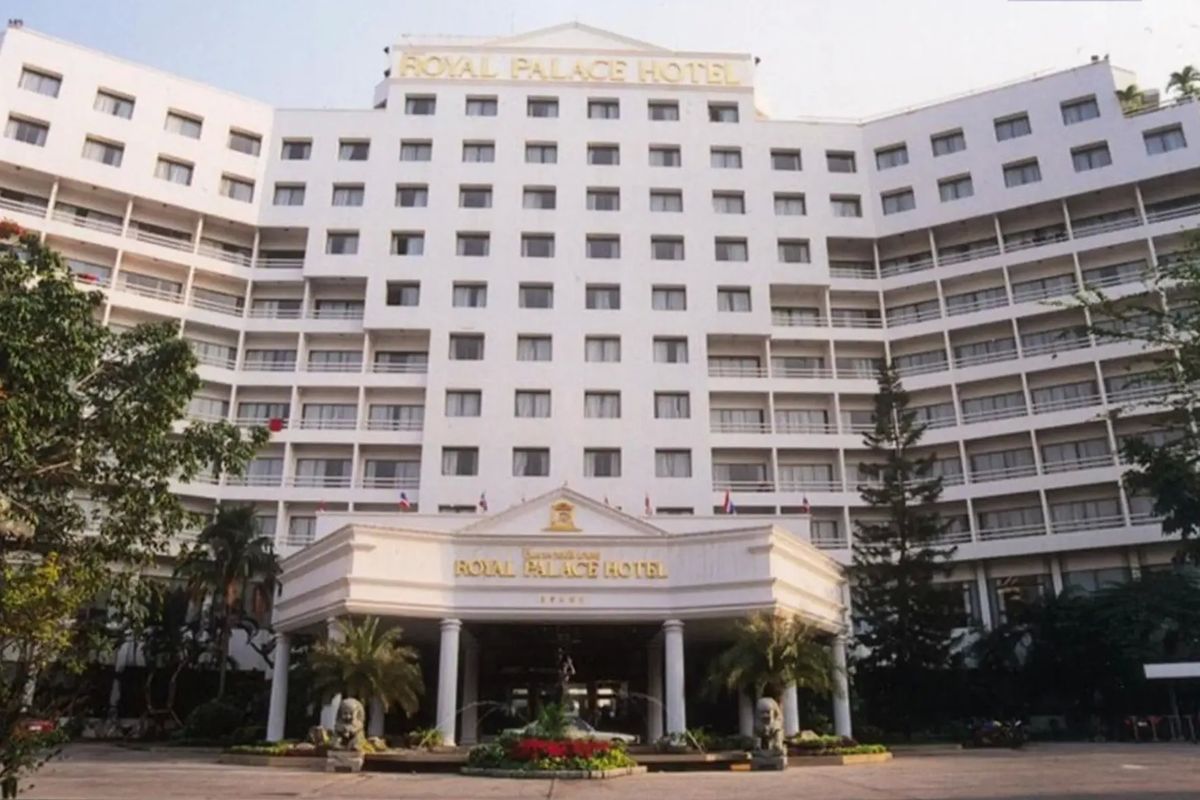 teren hotelu, budynek główny, obiekt