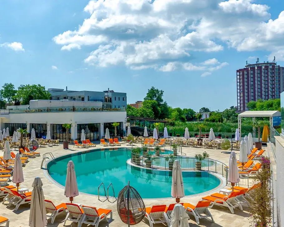 Mera Resort Venus
