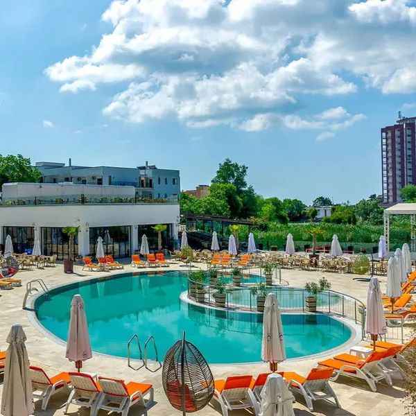 Mera Resort Venus