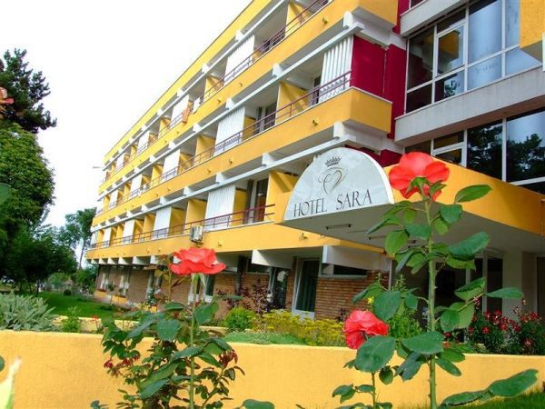 Sara 3.5*