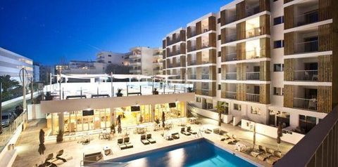 budynek główny, basen