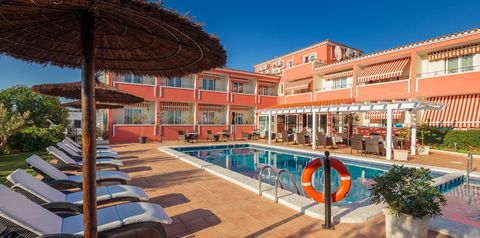 obiekt, teren hotelu, basen