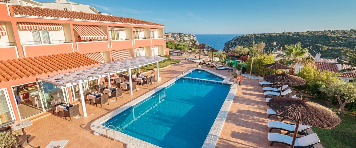 teren hotelu, obiekt, basen