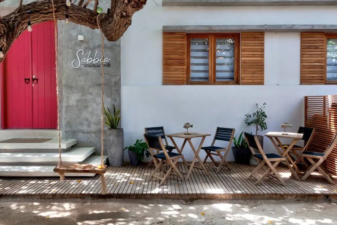 obiekt, teren hotelu