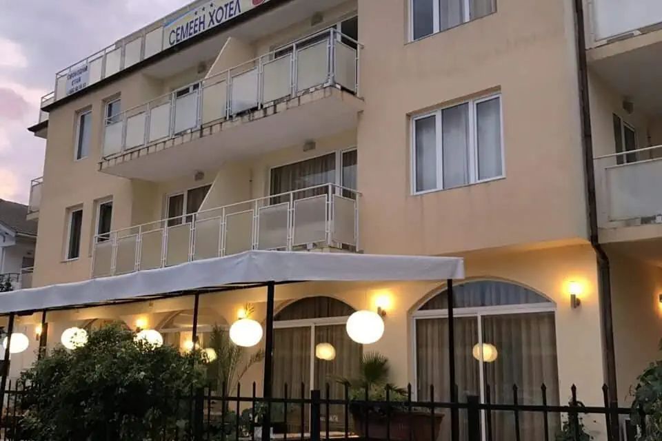 obiekt, teren hotelu