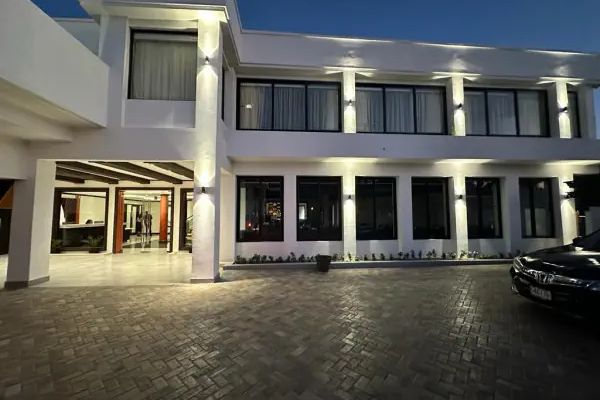 teren hotelu, obiekt