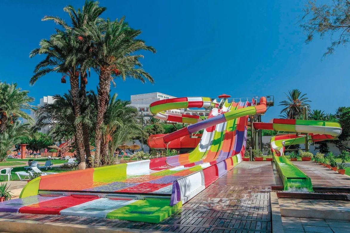 basen, aquapark, zjeżdżalnia