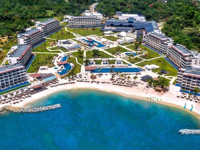 Royalton Saint Lucia (ex Smuglers Cove Resort & Spa)