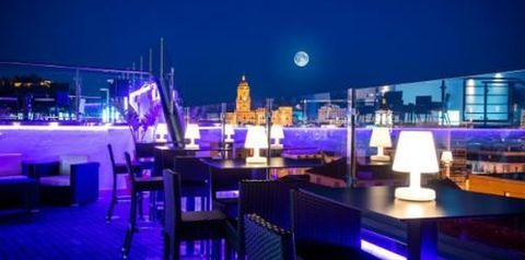 teren hotelu, drink bar