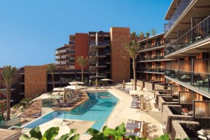 budynek główny, teren hotelu, basen