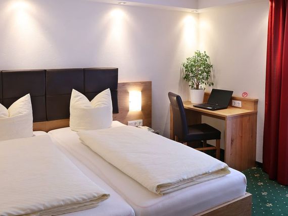 JUFA Annaberg Bergerlebnis Resort 3*