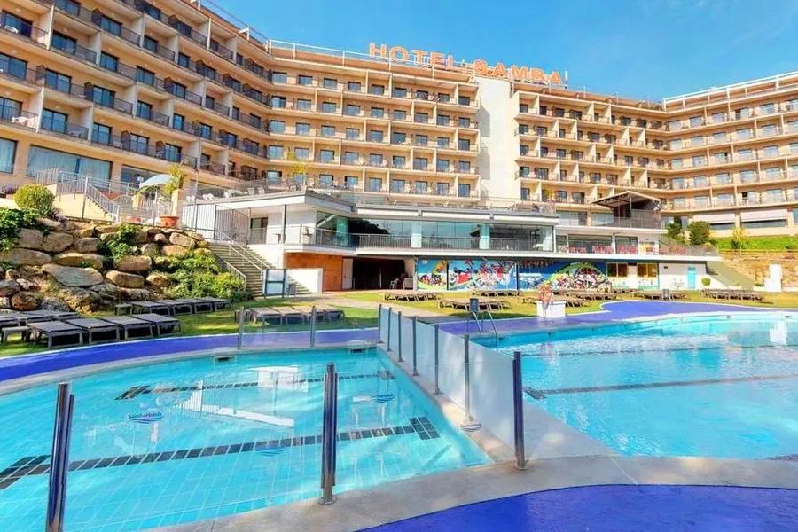 teren hotelu, basen