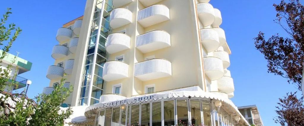 budynek główny, obiekt