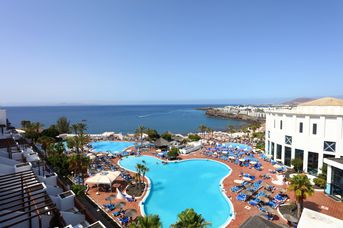 Sandos Papagayo Beach Resort