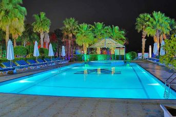 Sandy Beach & Resort