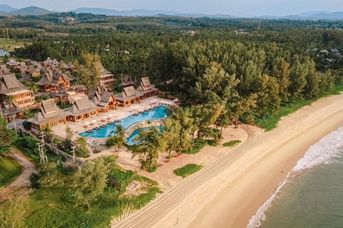 Santhiya Phuket Natai