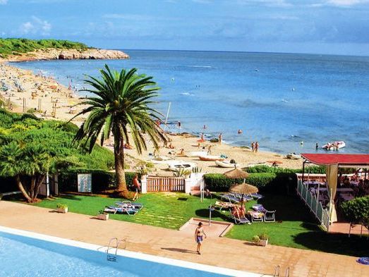 teren hotelu, plaża, basen