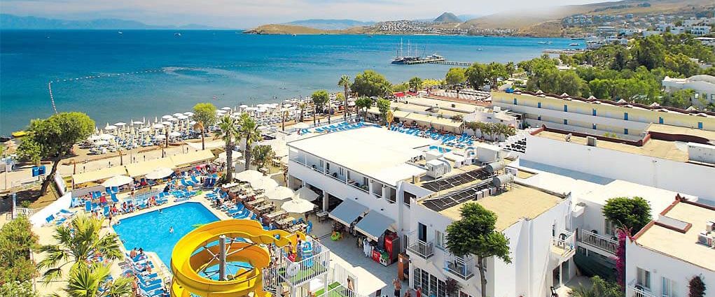 basen, teren hotelu